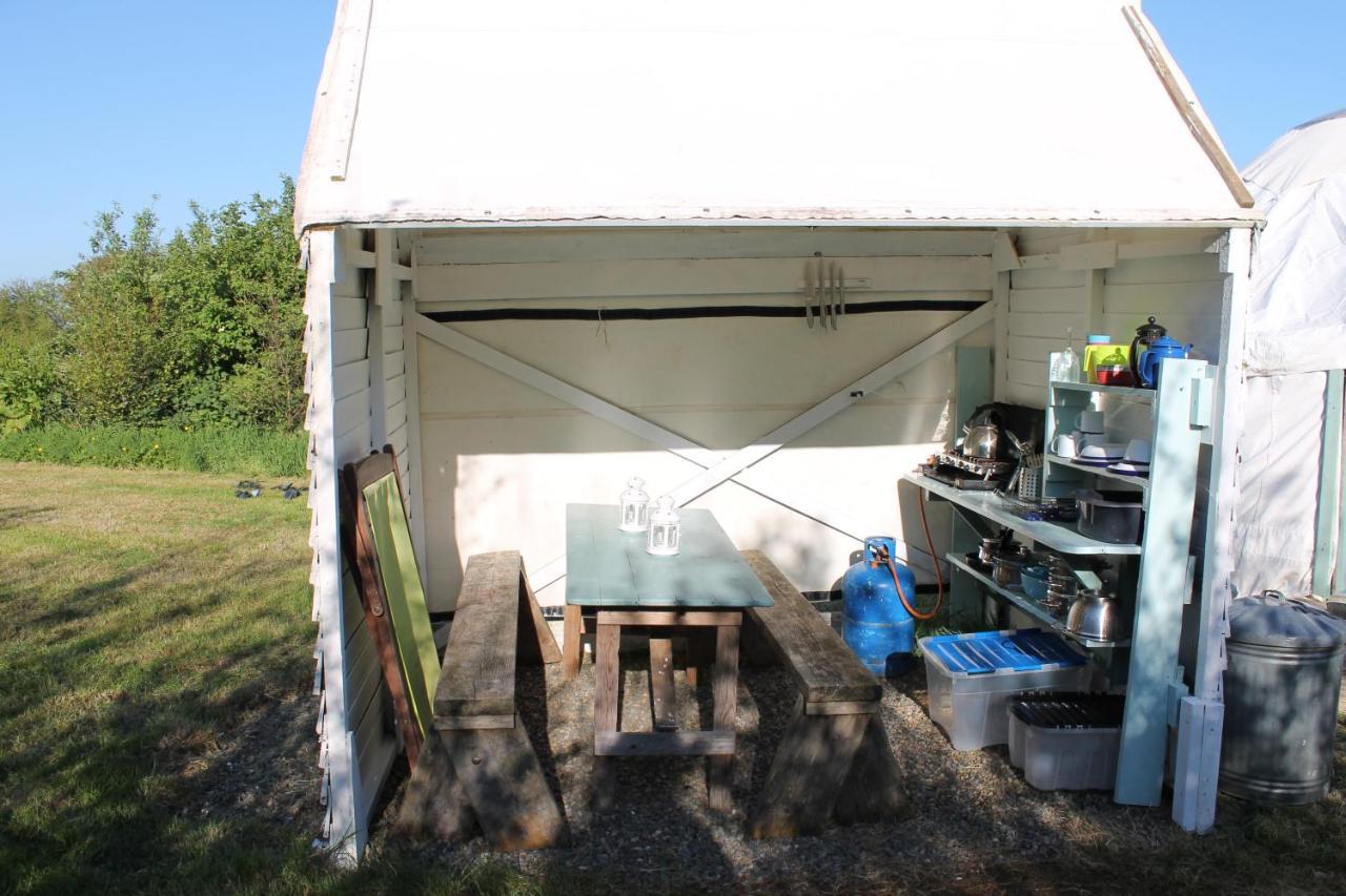 Mill Haven Place Glamping Yurt 3 Haverfordwest Buitenkant foto