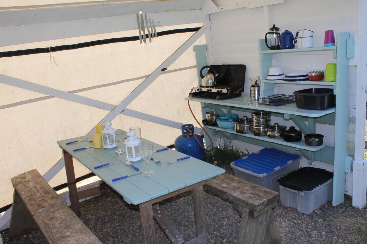 Mill Haven Place Glamping Yurt 3 Haverfordwest Buitenkant foto